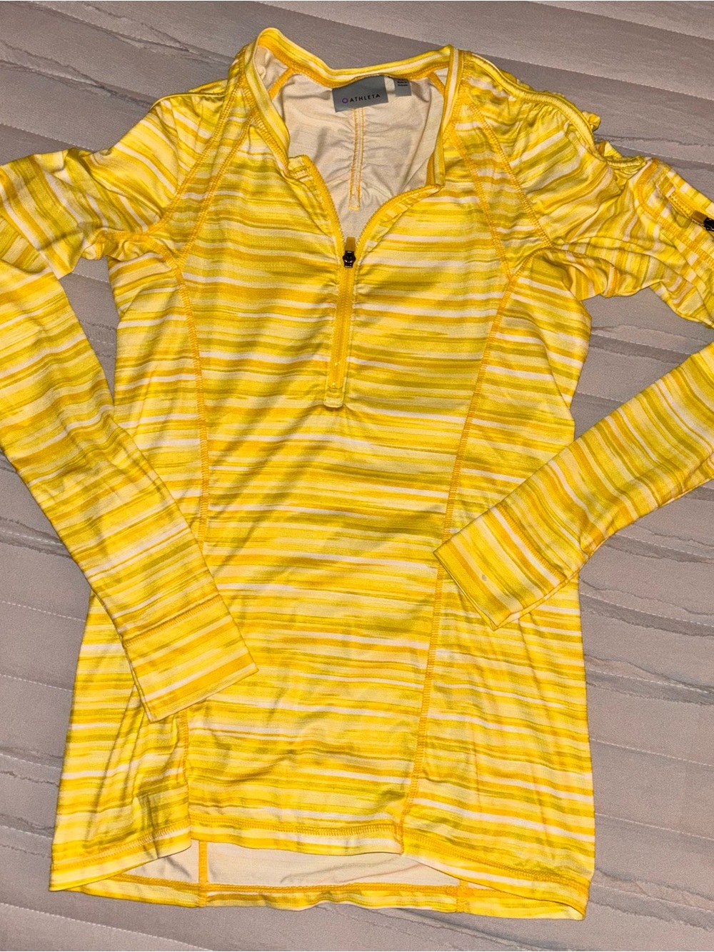 Athletic yellow white long sleeve women’s XS rash guard paddle board sun protect